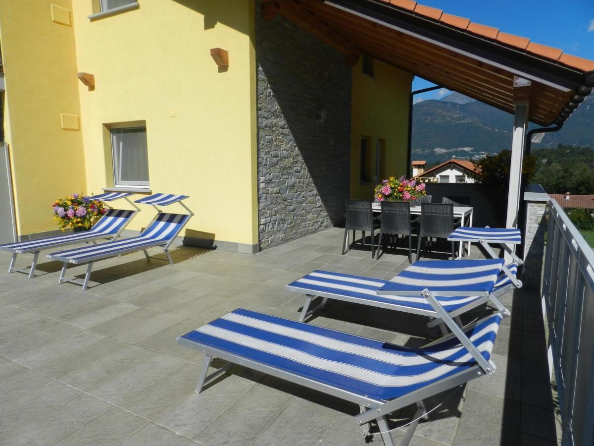Residence Girasole Casa Gialla Colico Exteriér fotografie