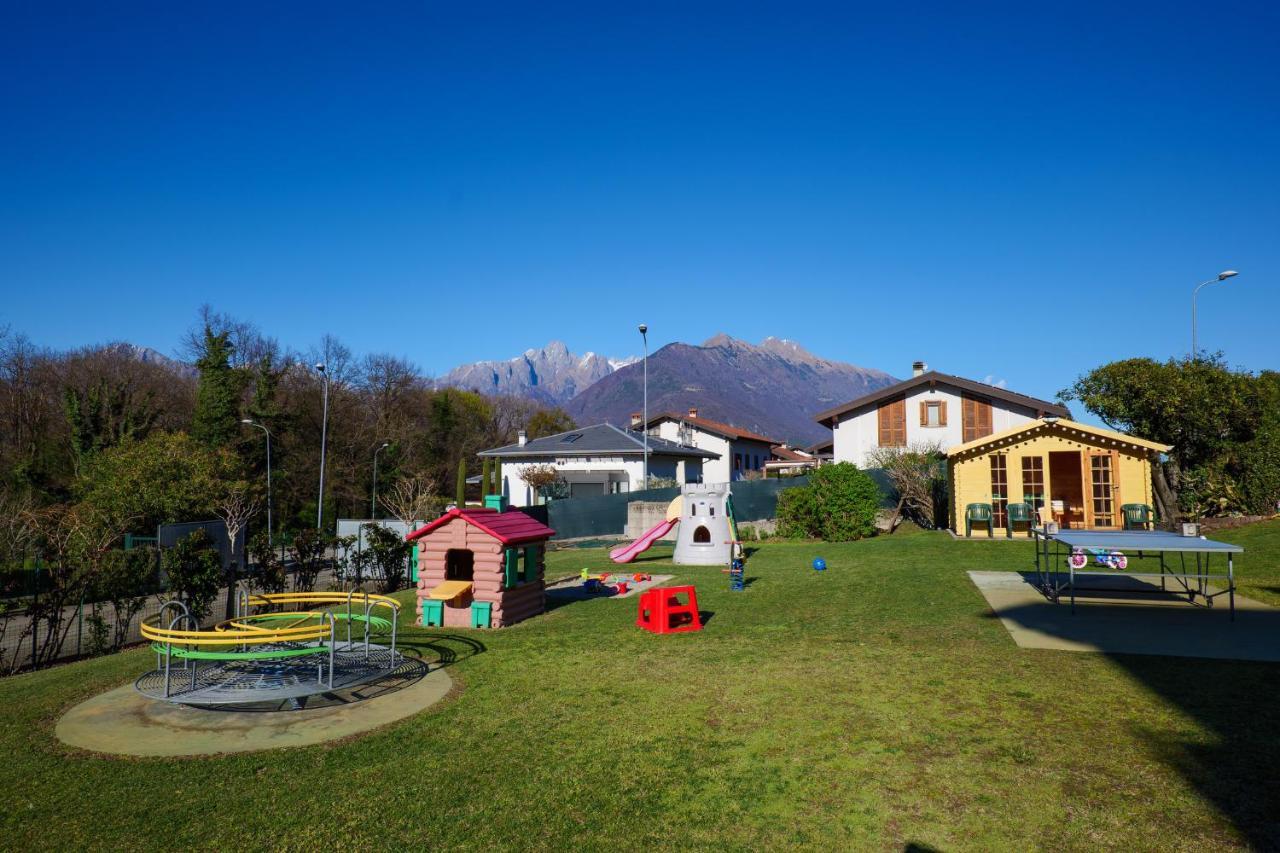 Residence Girasole Casa Gialla Colico Exteriér fotografie