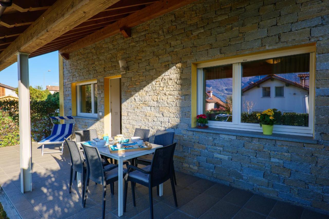Residence Girasole Casa Gialla Colico Exteriér fotografie