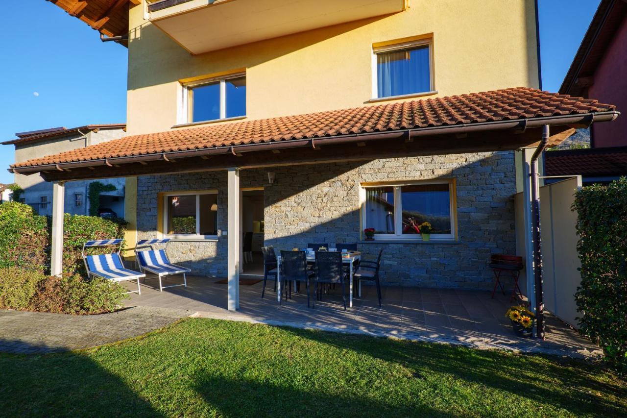 Residence Girasole Casa Gialla Colico Exteriér fotografie